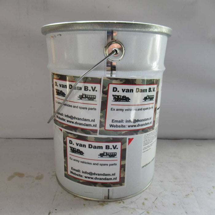 5L blik verf RAL 6014 mat met handvat, alleen afhalen. 5L blik verf RAL 6014 mat met handvat, alleen afhalen.
