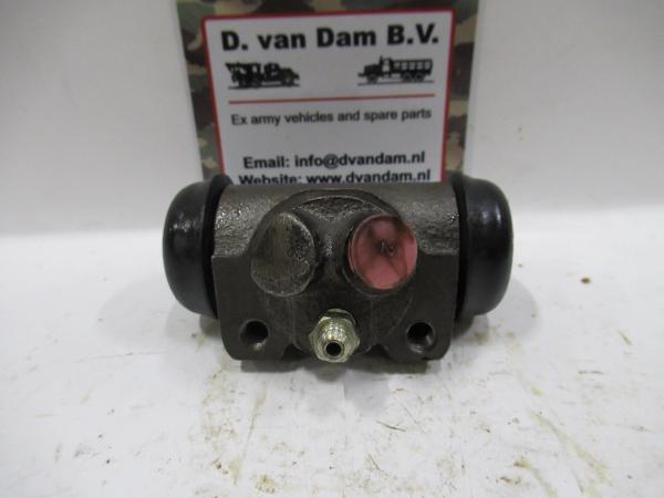 Wielremcilinder_links__Kaiser_jeep_M715 Wielremcilinder_links__Kaiser_jeep_M715