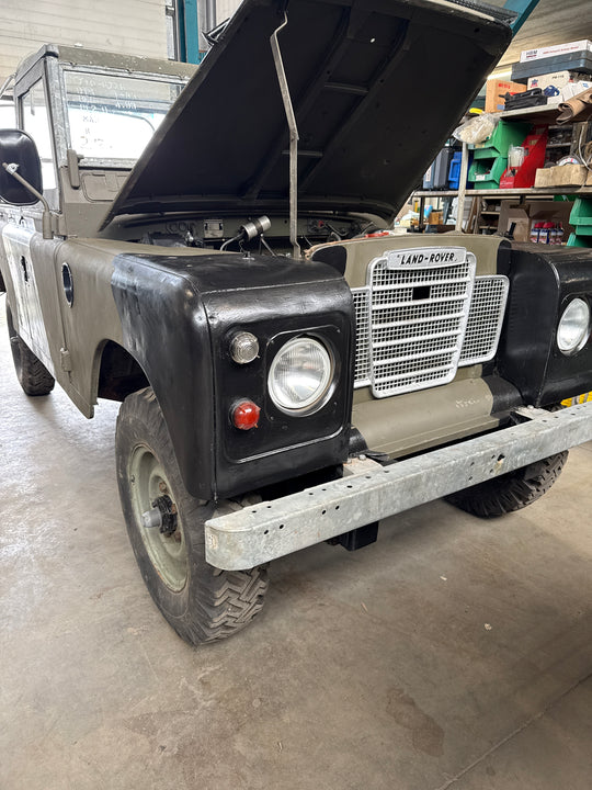 Land Rover 109 - 1983 Benzine Softtop LH
