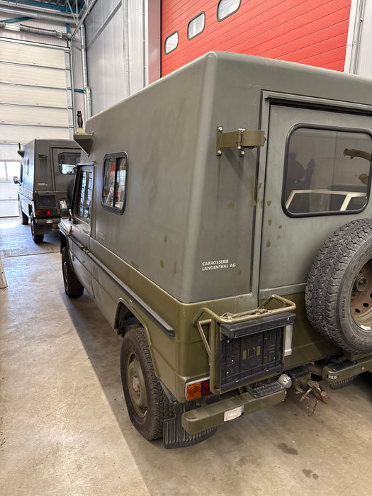 Mercedes-Benz G-230