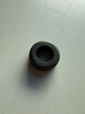 Motorkapsteun Grommet