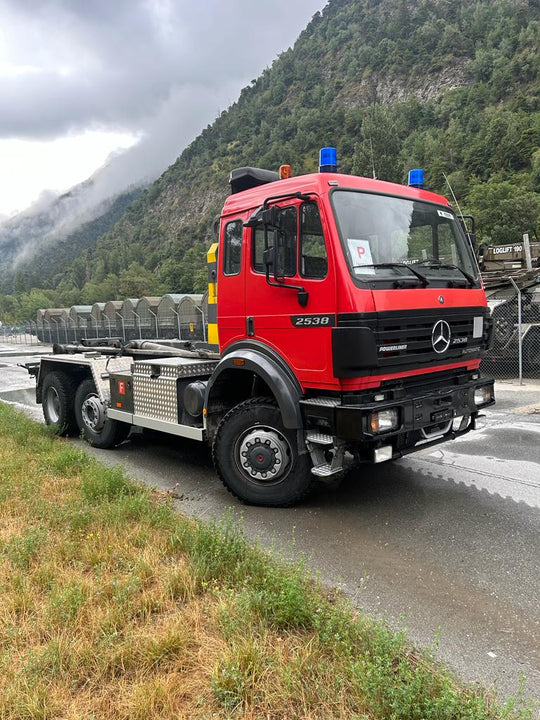 Mercedes-Benz 2538 6x4