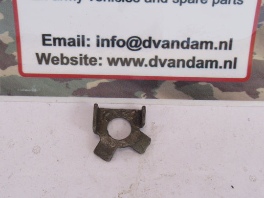 Sluiting tussen-as beugel