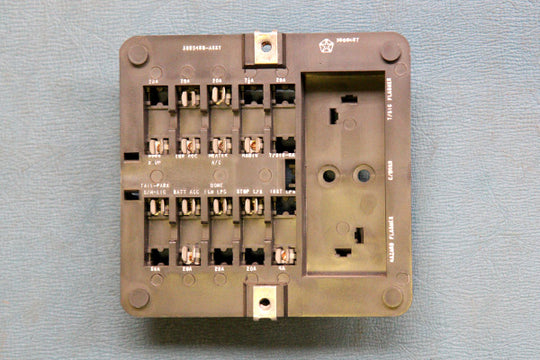 Zekeringenkast Dodge W200