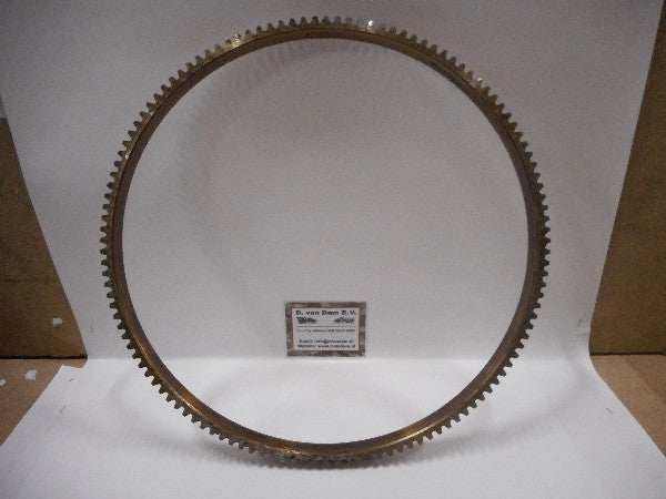 Starterkrans gear ring on display with product information card.