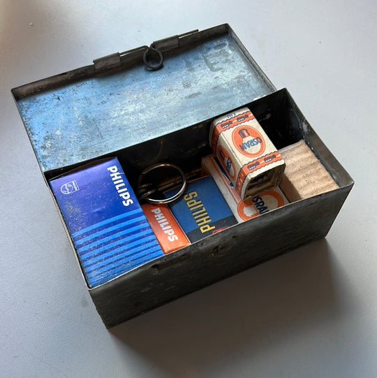 Set reservelampen, zekeringen en sleutels 24v